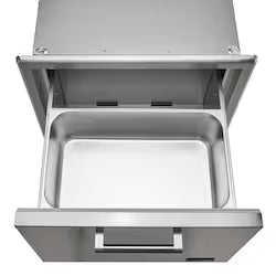 Coyote 26" Pull Out Ice Chest