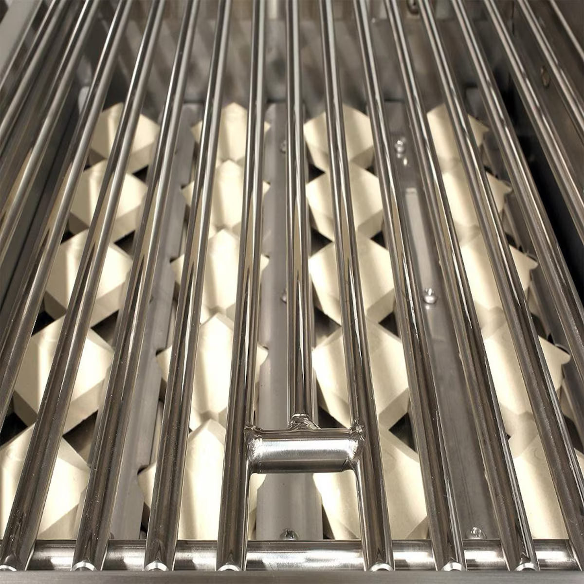 Artisan American Eagle Series 36-Inch Gas Grill's stainless steel grates and briquette tray