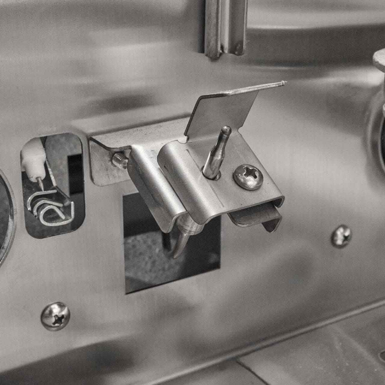 Coyote SL Series Grill ignition