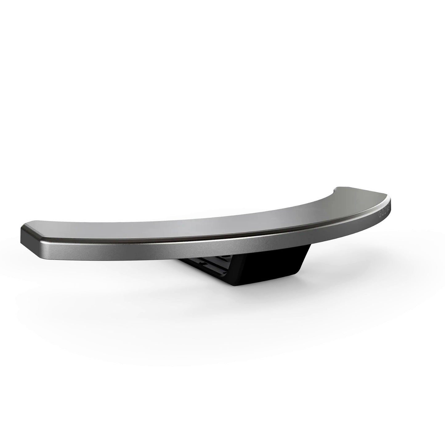 Gozney Arc XL Mantel on a white background